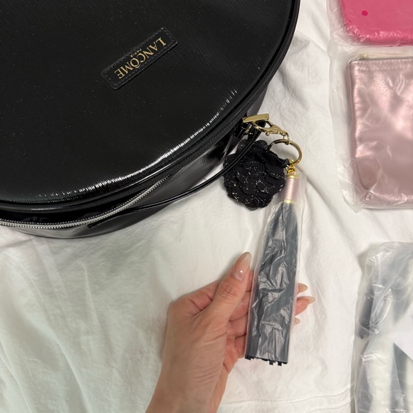 15 new makeup bags - Picture 2 of 15